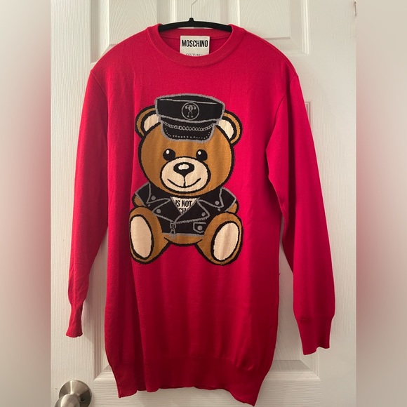 Moschino sweater - Picture 1 of 5